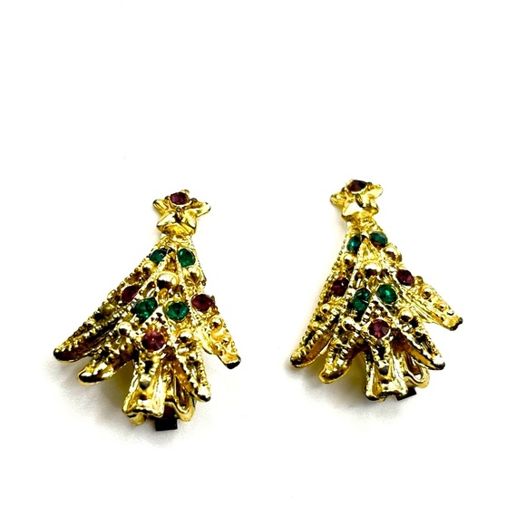 Vintage unsigned Gold tone Christmas Tree clip on Earrings - Picture 1 of 7